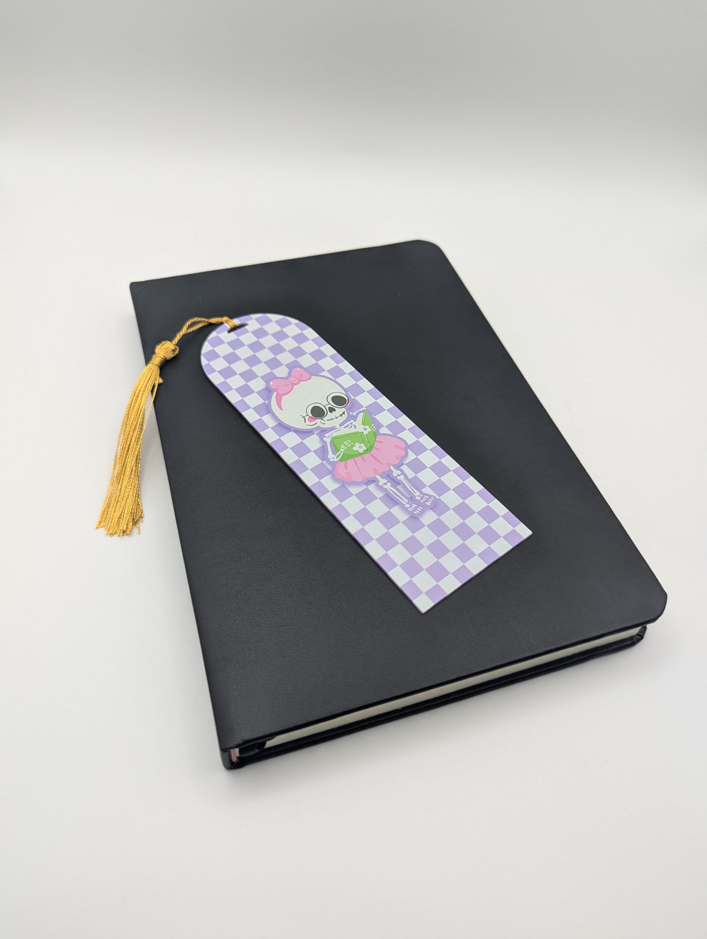 Marque-page Halloween Violet – Squelette Lectrice